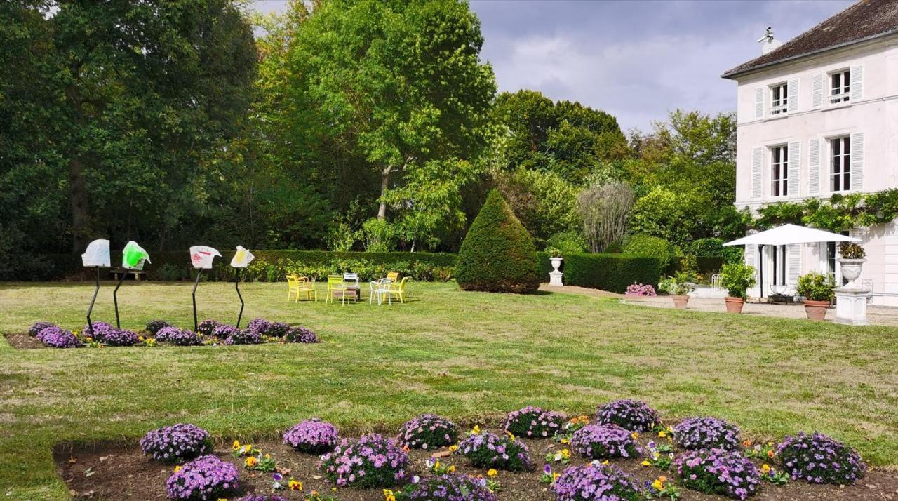Chateau De Brinville Saint-Sauveur-sur-Ecole المظهر الخارجي الصورة