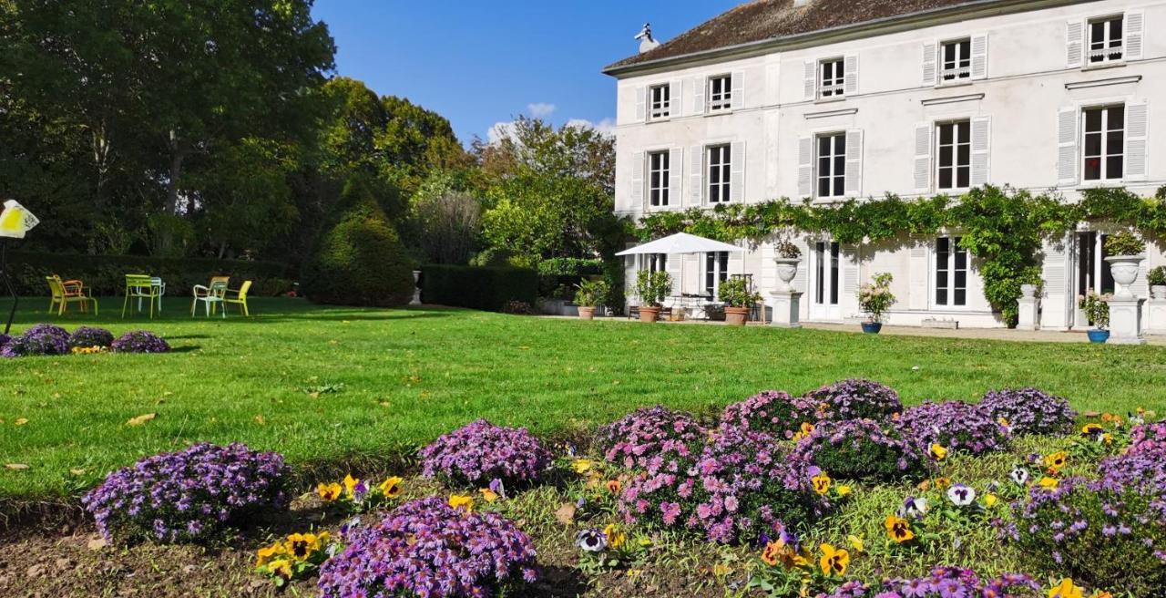 Chateau De Brinville Saint-Sauveur-sur-Ecole المظهر الخارجي الصورة