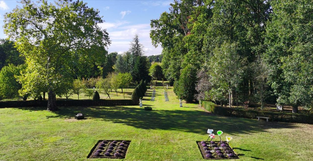 Chateau De Brinville Saint-Sauveur-sur-Ecole المظهر الخارجي الصورة